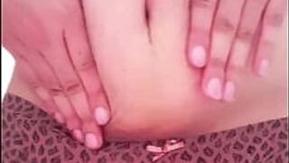 Транс-непослушание с большими сиськами - обнаженная хиджра, танцующая песня Болливуда (Карина Капур) - порно видео