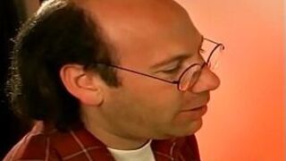 Дама в розовом наслаждается гребаной сессией - порно видео