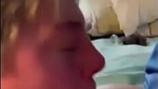трах в глотку - порно видео