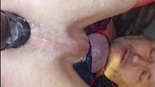 Страпон - порно видео