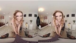 Сегодня вечером подруга Эшли Лейн в сексуальном нижнем белье ебется с фанатом в отеле - порно видео